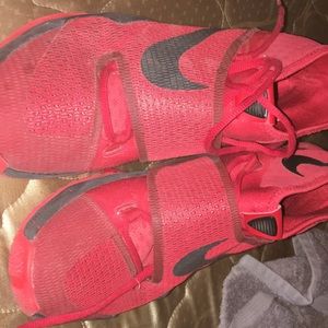 Hyperdunk basketball shoes